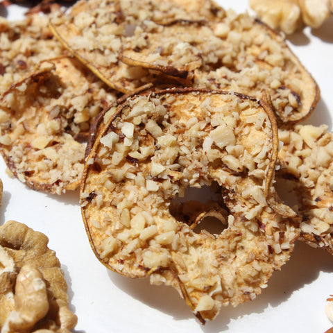 Pear chips with nuts mix and honey